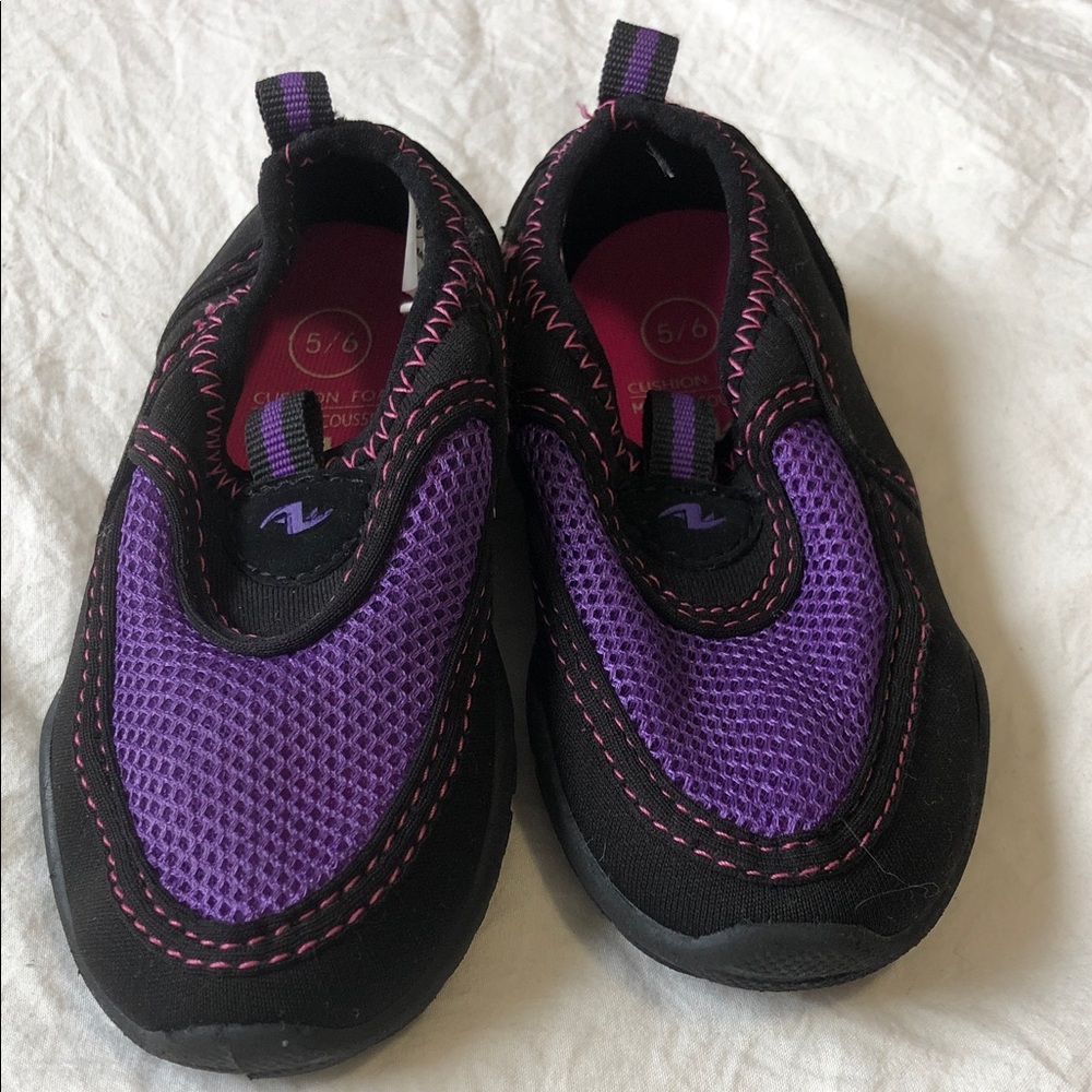 Athletic Works Kids Water Shoes in Purple and Black